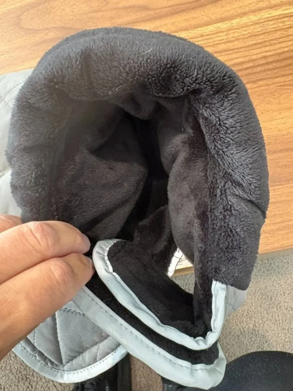 Orvis Quilted Fleece-Lined Winter Dog Jacket Coat - Grey / Black - Size M